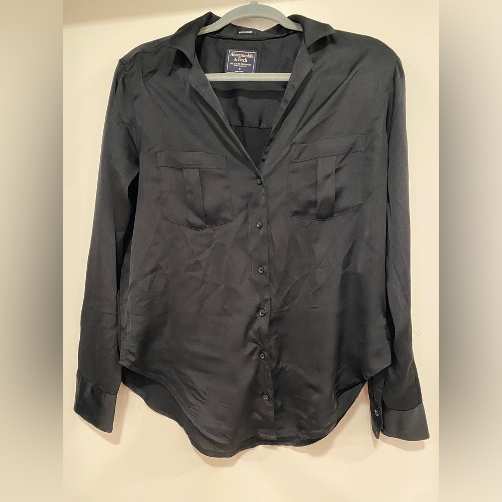 Abercrombie & Fitch black satin button up